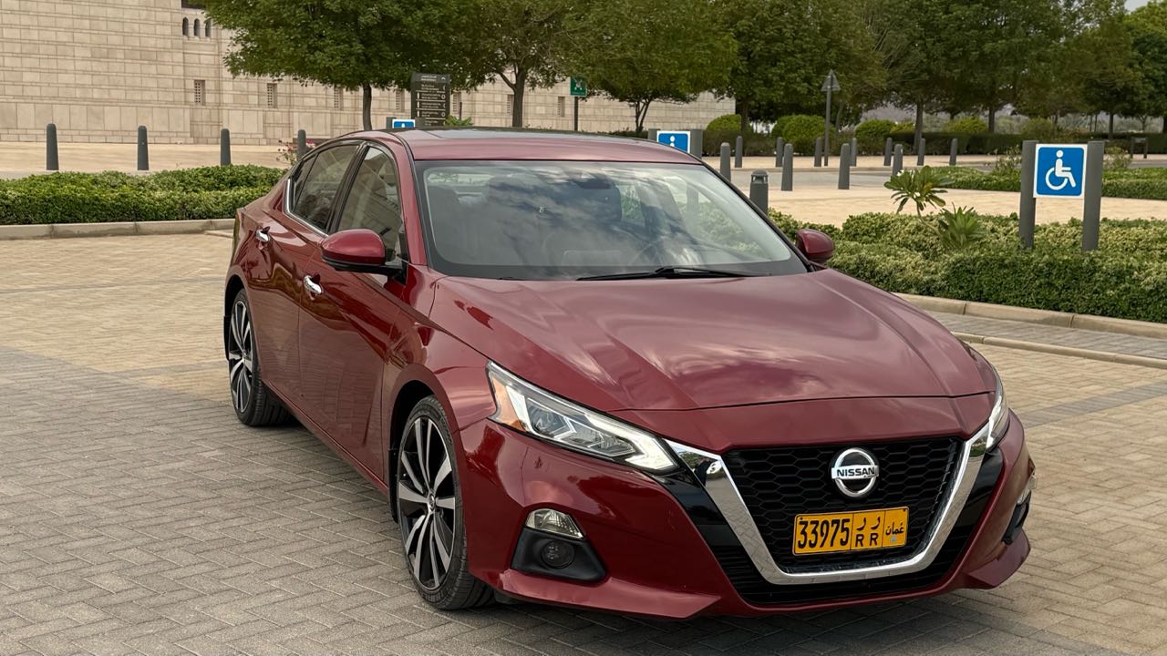 Car Image 2020 NISSAN ALTIMA Platinum 