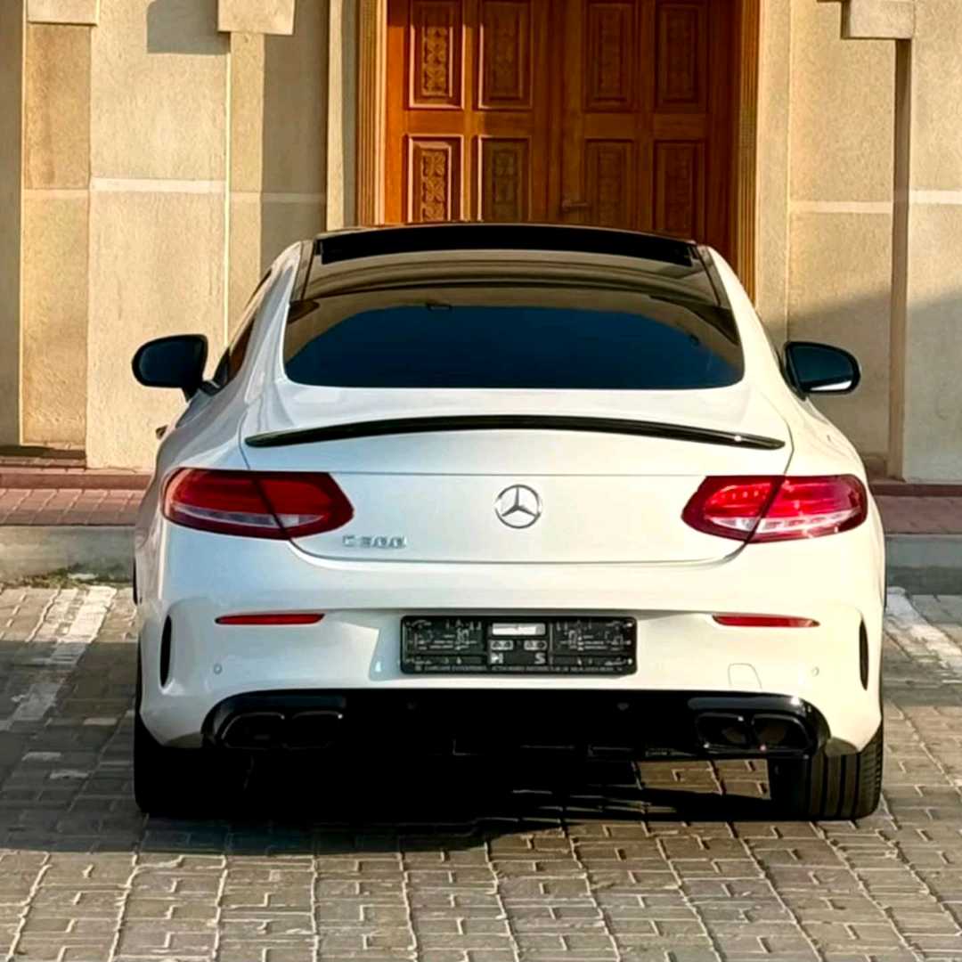 Car Image 2018 MERCEDES C Class 300