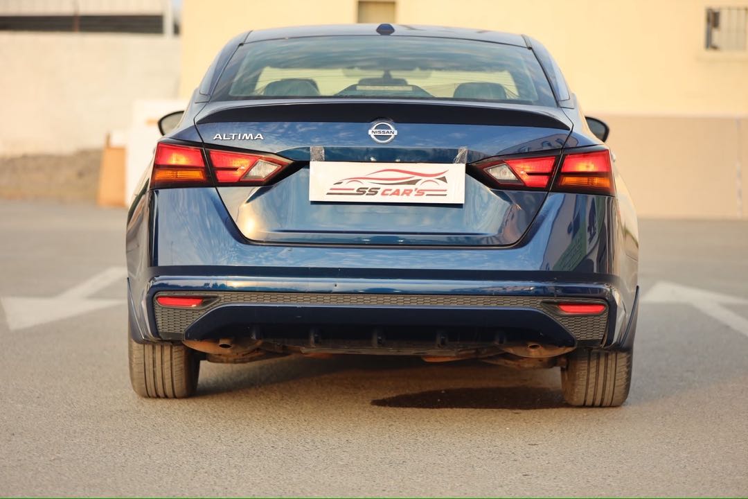 Car Image 2019 NISSAN ALTIMA S