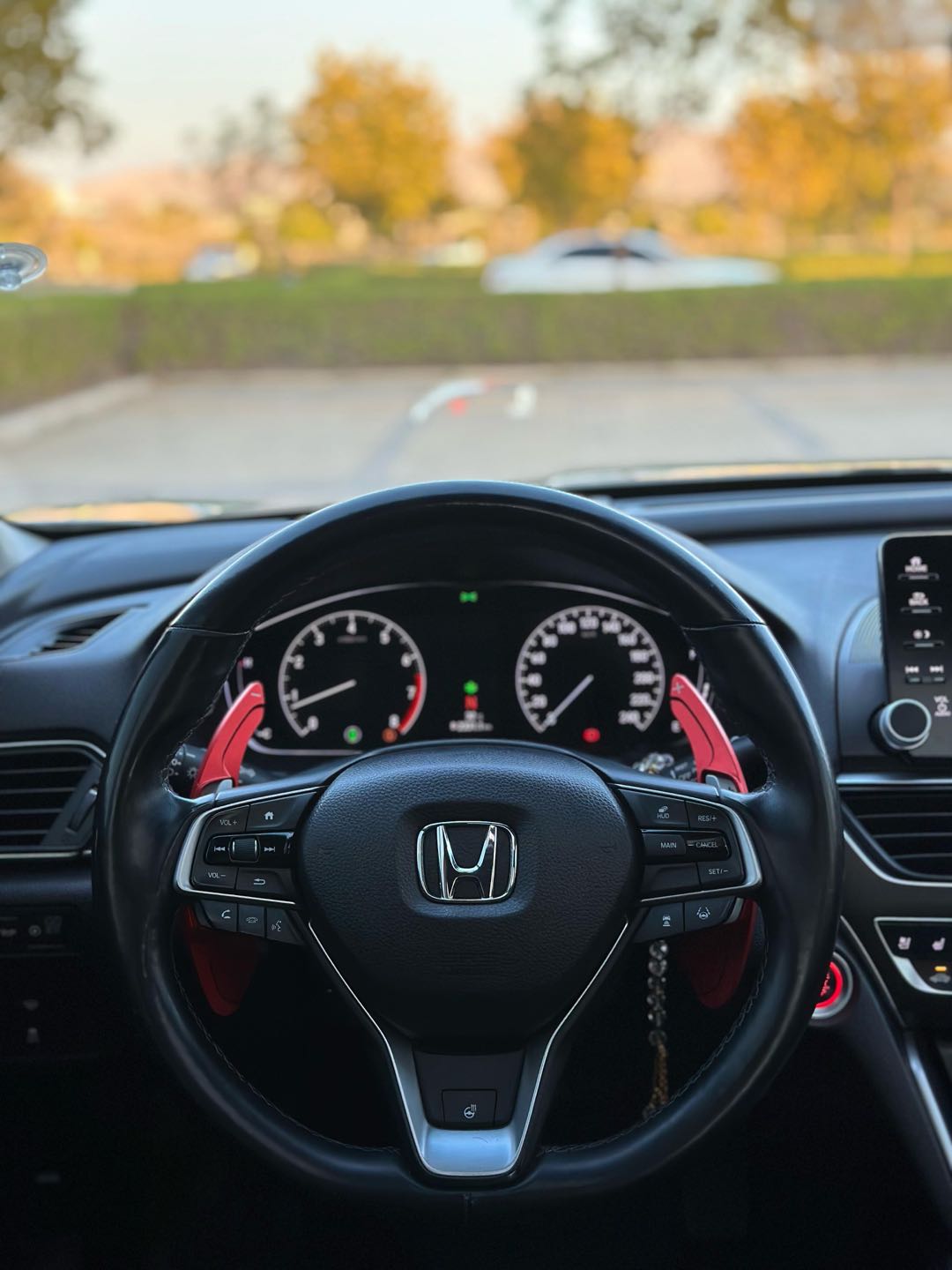 Car Image 2018 HONDA ACCORD TOURING