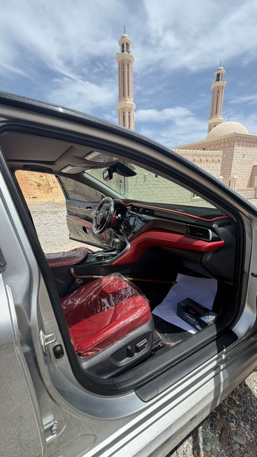 Car Image 2019 TOYOTA CAMRY XSE
