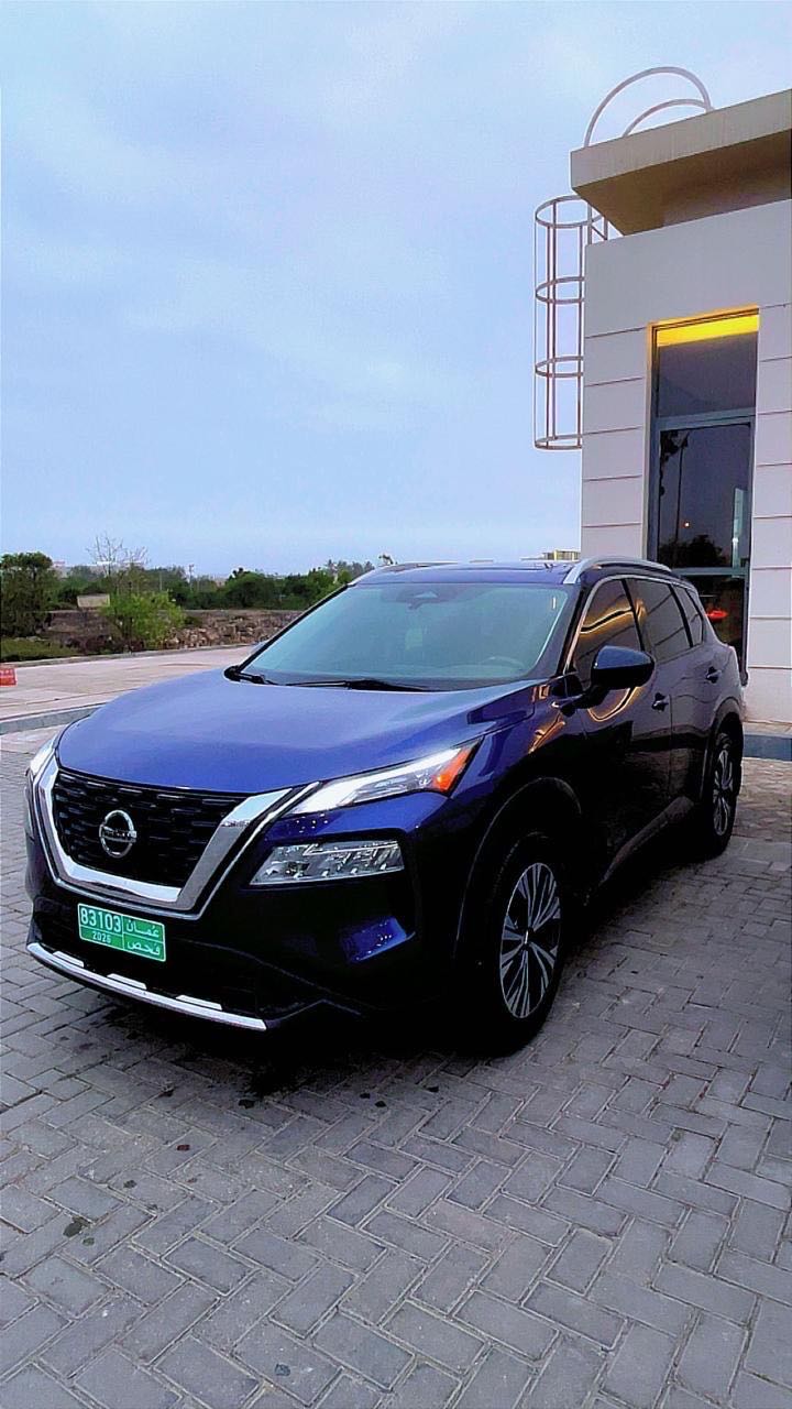Car Image 2021 NISSAN ROGUE SV
