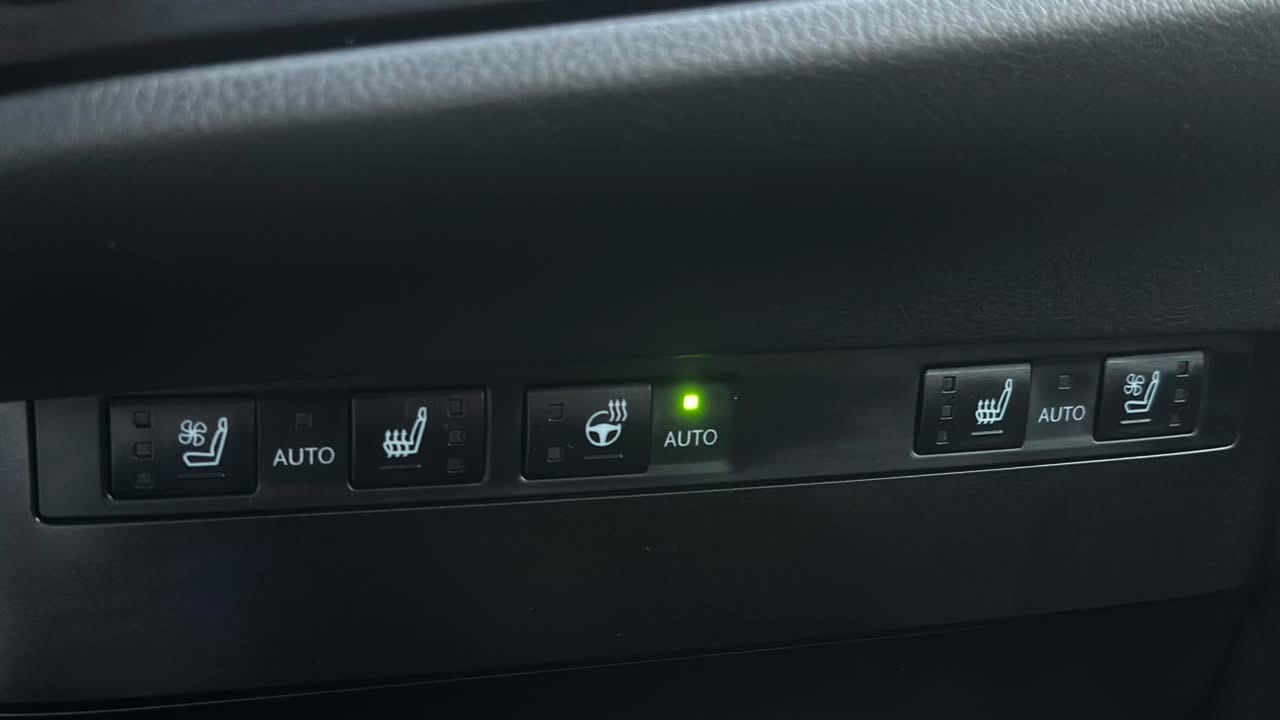 Car Image 2023 LEXUS ES 350