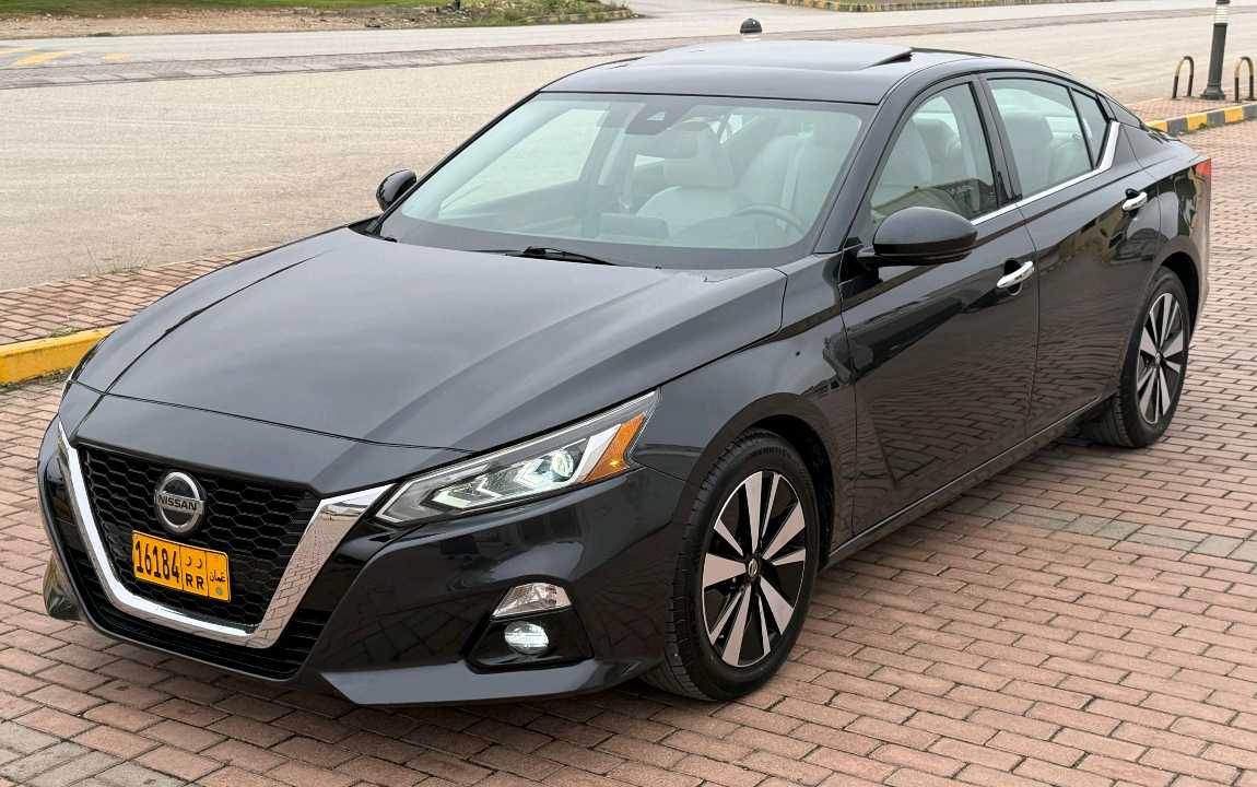 Car Image 2020 NISSAN ALTIMA SV