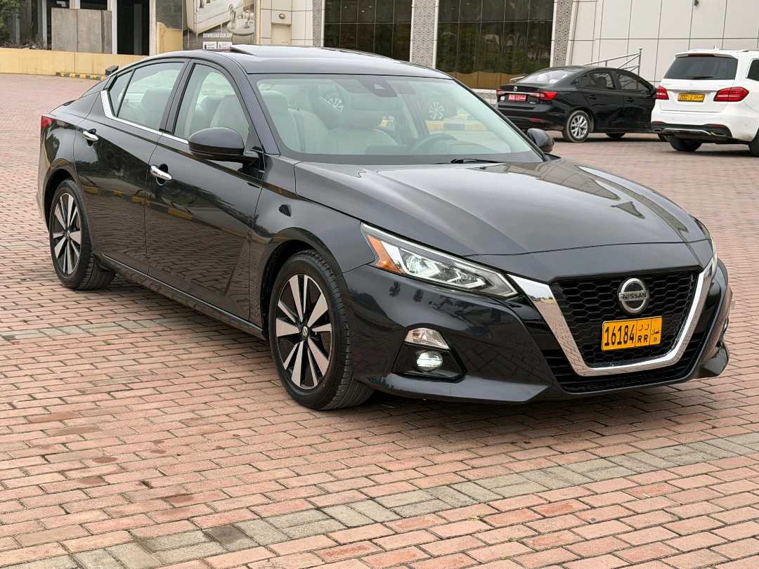 Car Image 2020 NISSAN ALTIMA SV