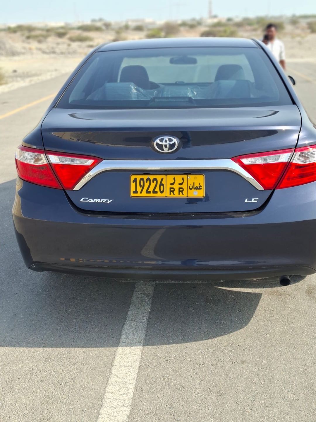 Car Image 2017 TOYOTA CAMRY LE