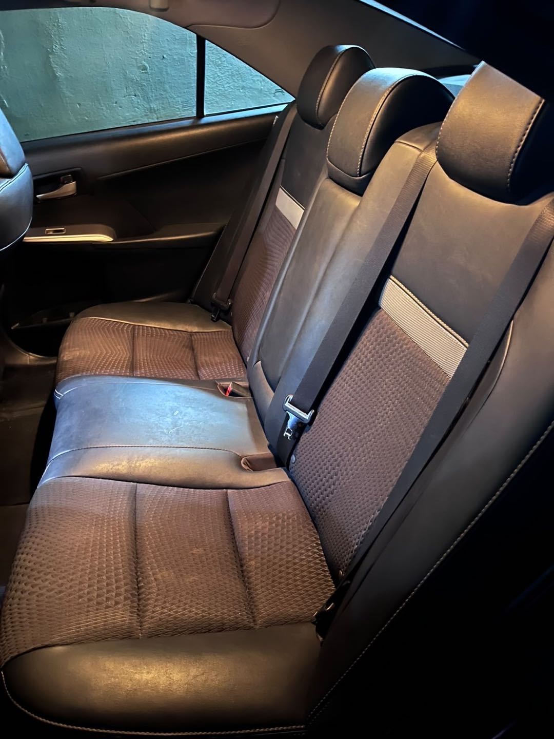 Car Image 2013 TOYOTA CAMRY LE