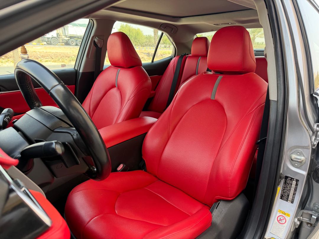 Car Image 2018 TOYOTA CAMRY XSE