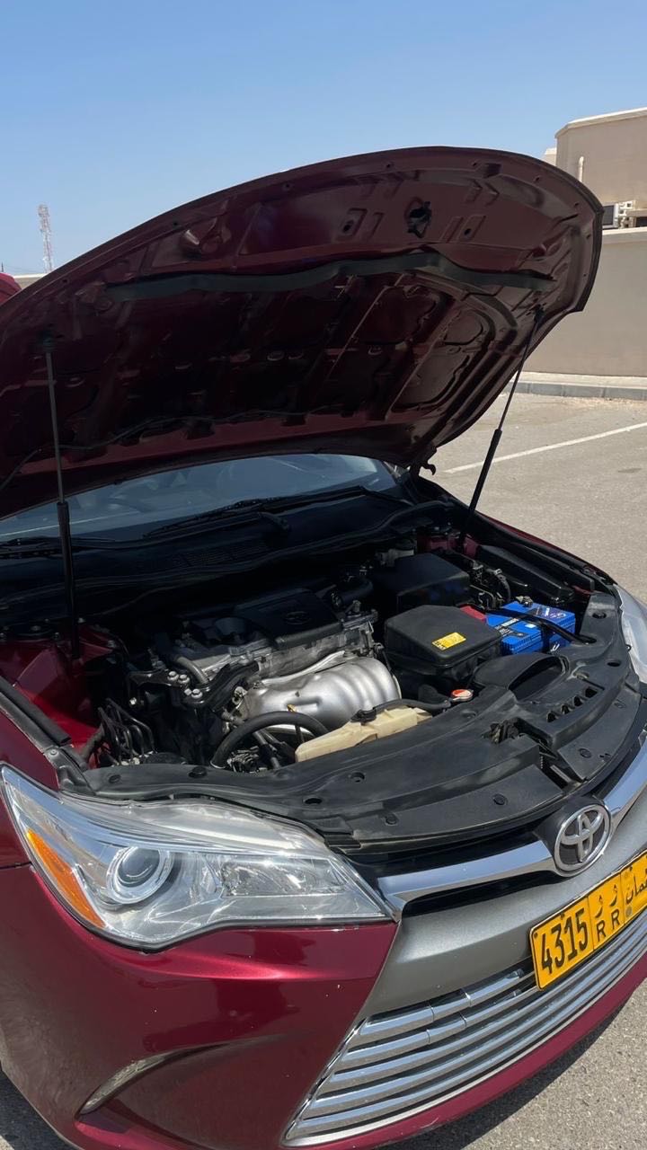 Car Image 2015 TOYOTA CAMRY SE
