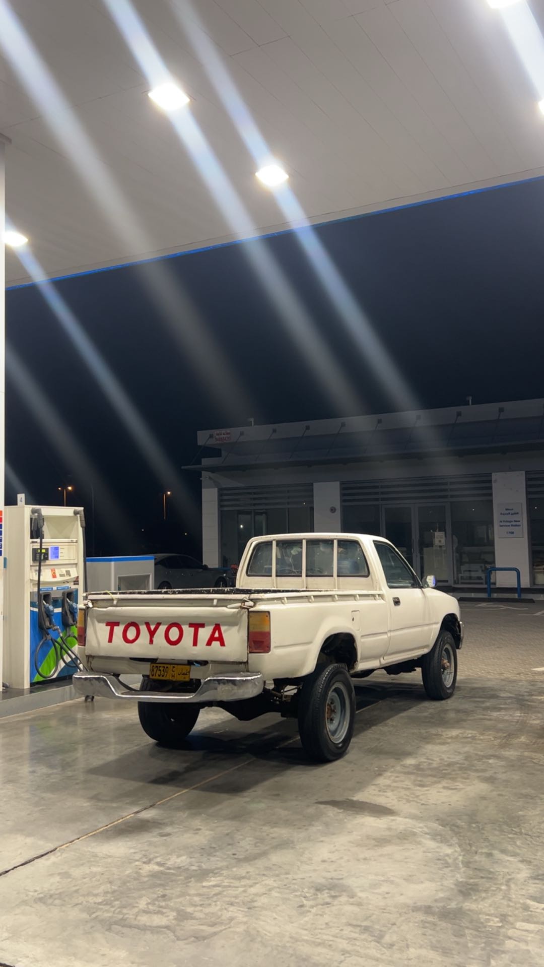 Car Image 1991 TOYOTA HILUX 