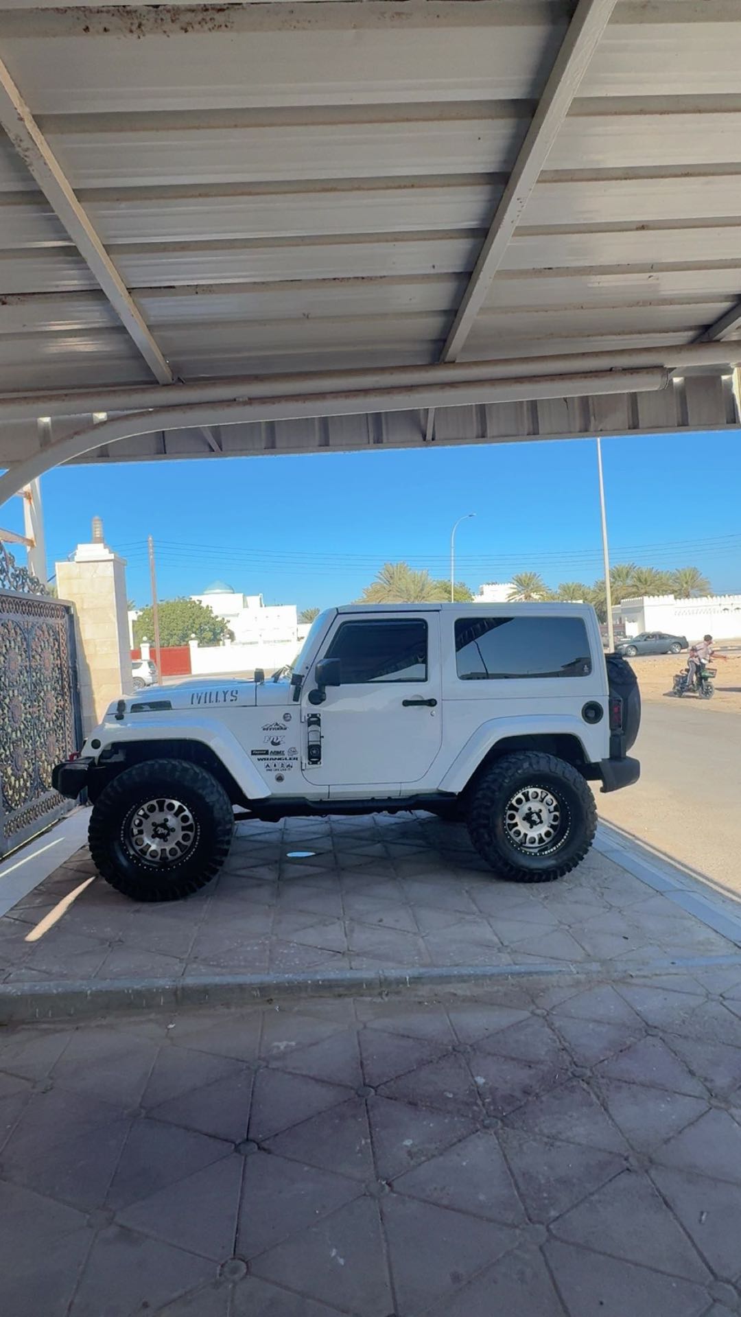 Car Image 2016 JEEP WRANGLER Willys