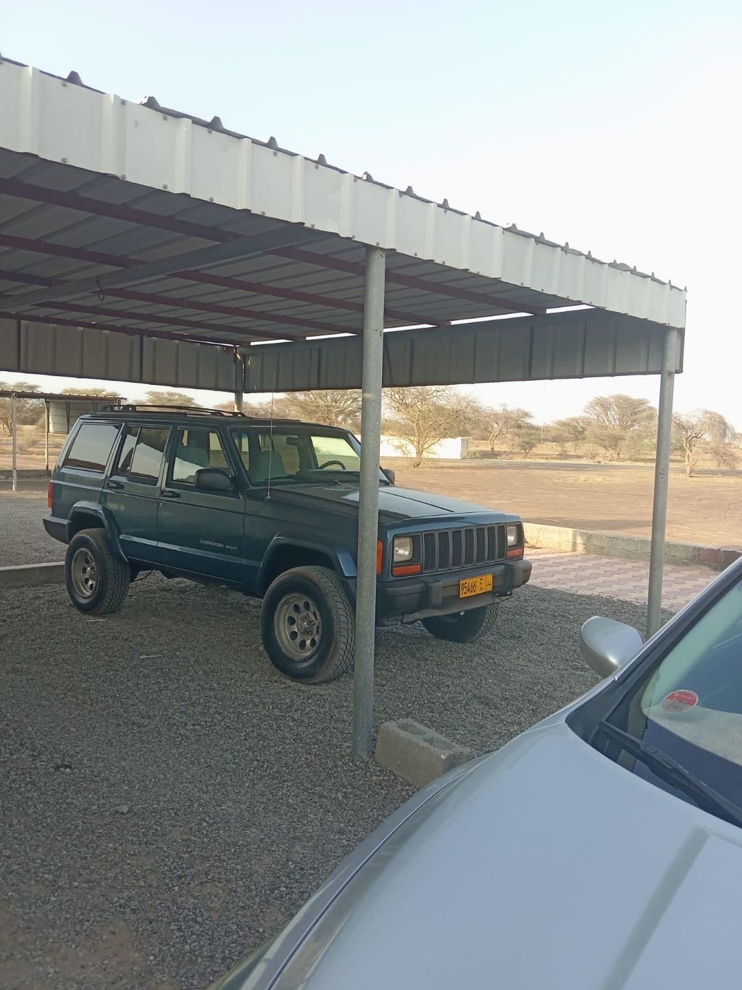 Car Image 1999 JEEP CHEROKEE Country