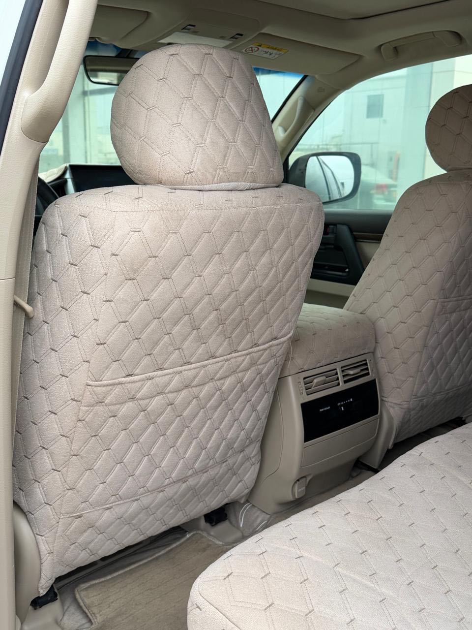 Car Image 2019 TOYOTA LAND CRUISER GX.R