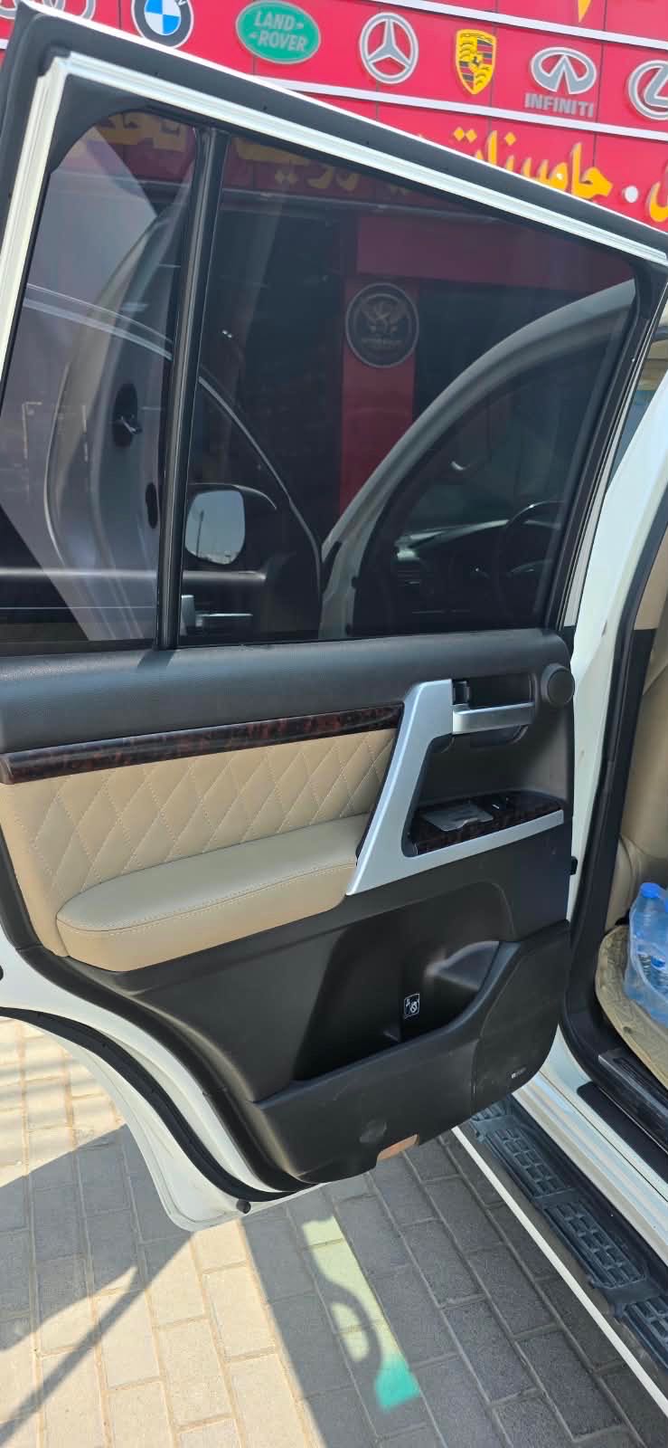 Car Image 2011 TOYOTA LAND CRUISER VX.R