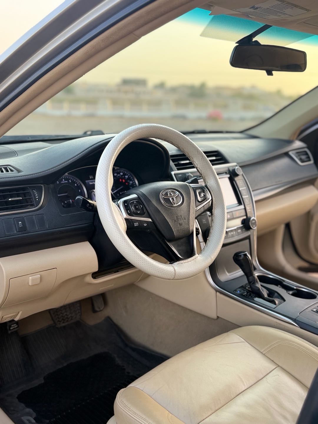 Car Image 2017 TOYOTA CAMRY XSE