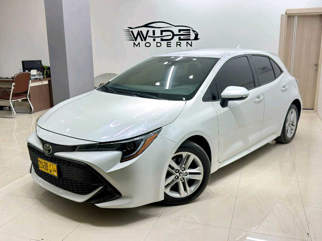 Car Image 2021 TOYOTA COROLLA SE