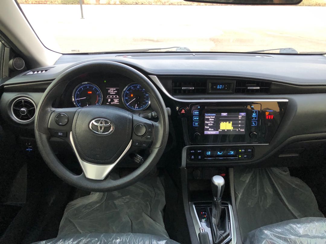 Car Image 2019 TOYOTA COROLLA LE