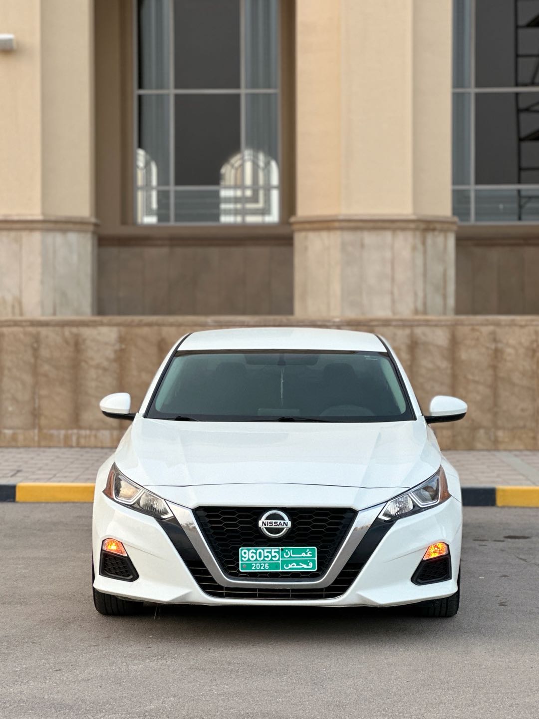 Car Image 2019 NISSAN ALTIMA S