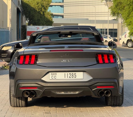 FORD MUSTANG 2024