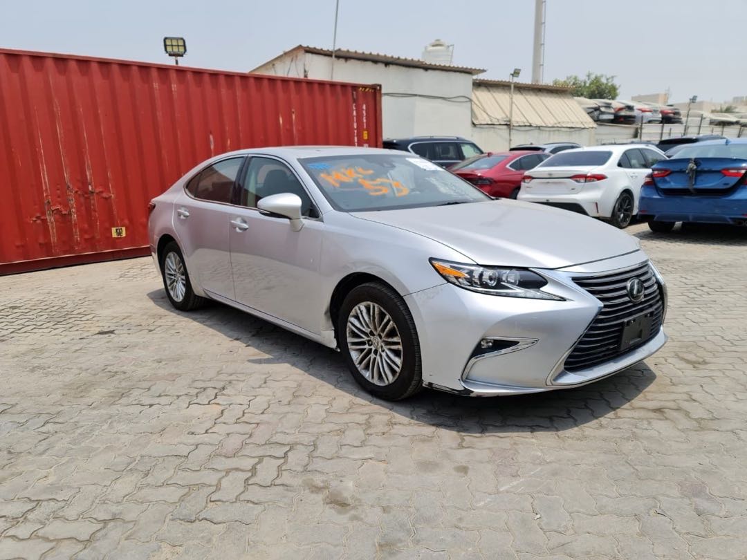 Car Image 2018 LEXUS ES 350