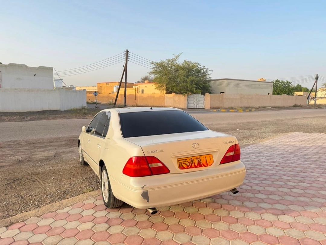 Car Image 2001 LEXUS LS 430