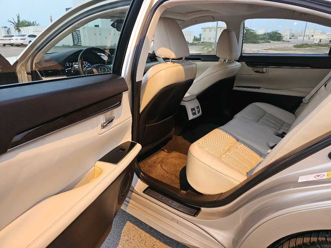 Car Image 2018 LEXUS ES 350