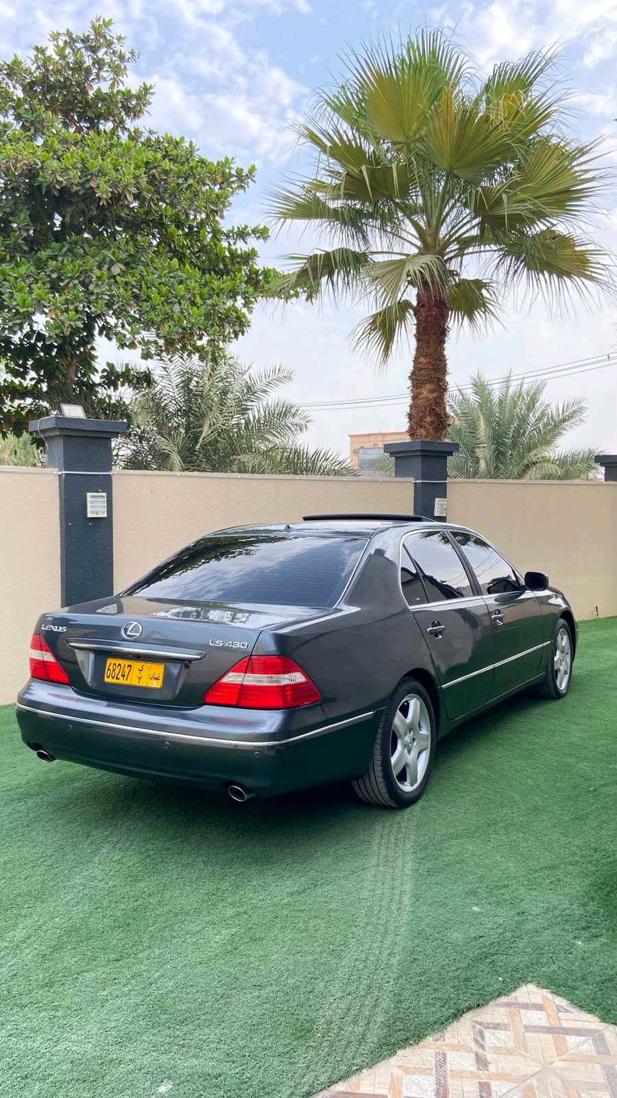 Car Image 2004 LEXUS LS 430