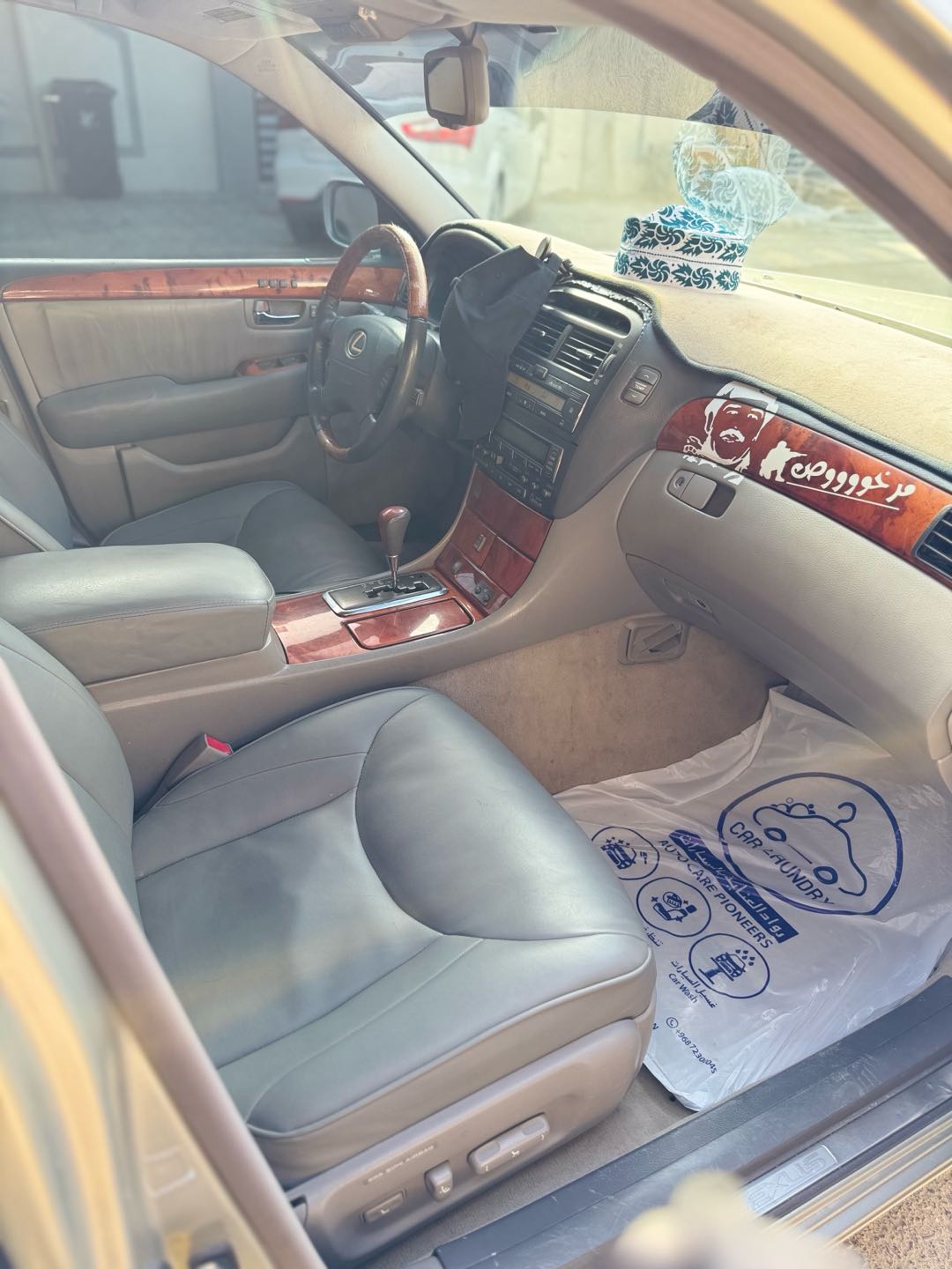 Car Image 2001 LEXUS LS 430