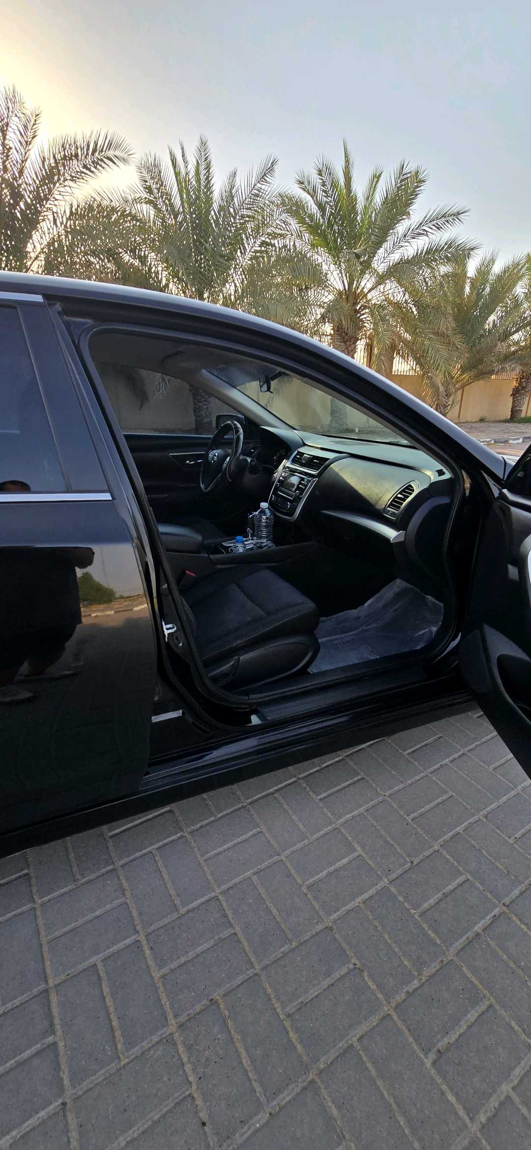 Car Image 2018 NISSAN ALTIMA SV
