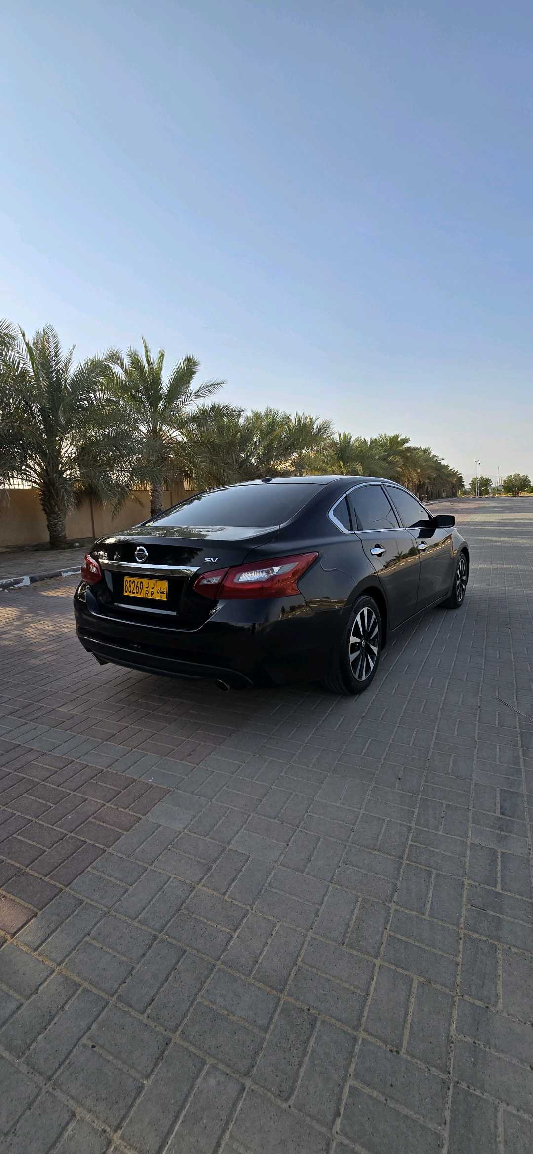 Car Image 2018 NISSAN ALTIMA SV