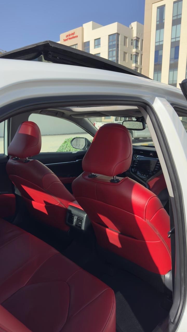 Car Image 2019 TOYOTA CAMRY XSE
