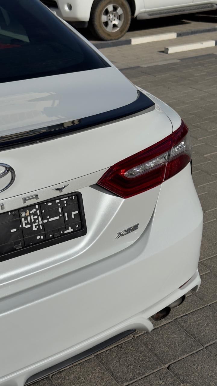 Car Image 2019 TOYOTA CAMRY XSE