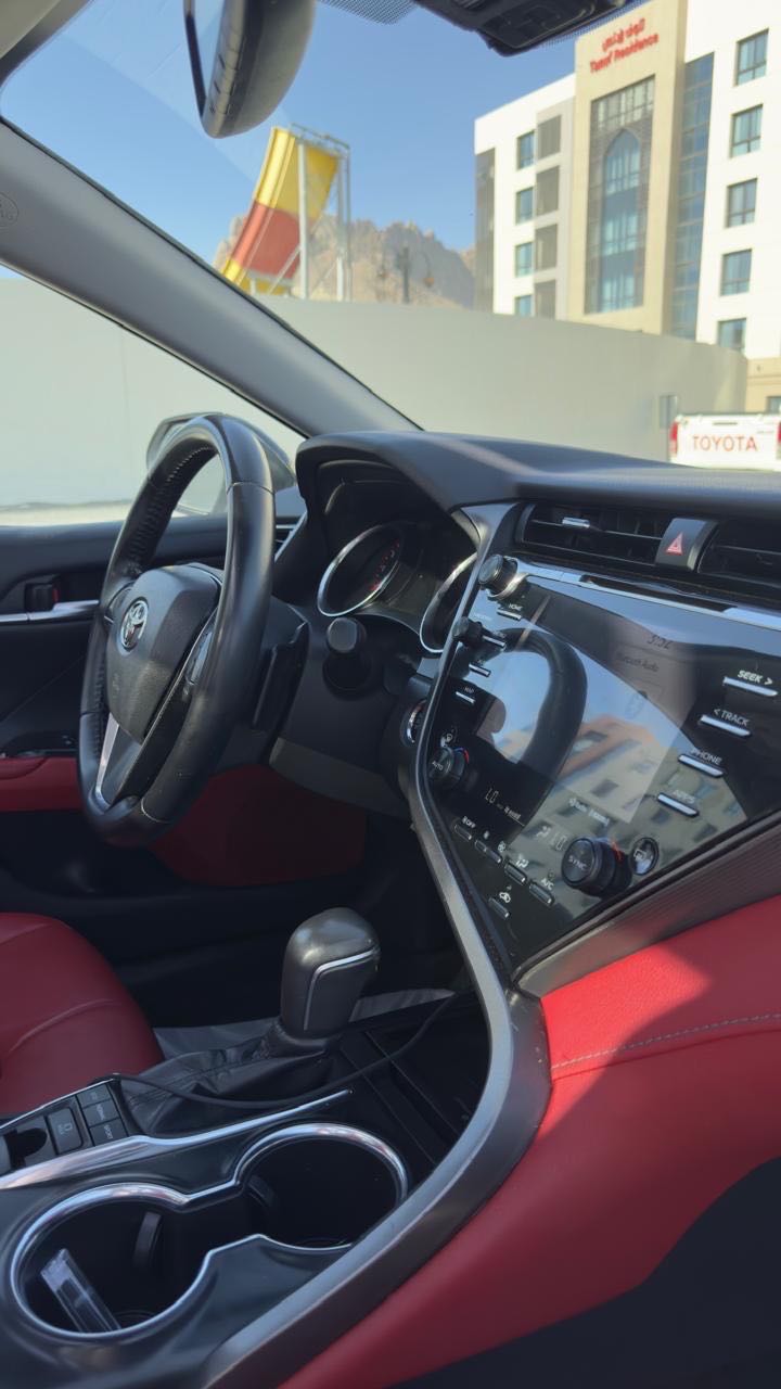 Car Image 2019 TOYOTA CAMRY XSE