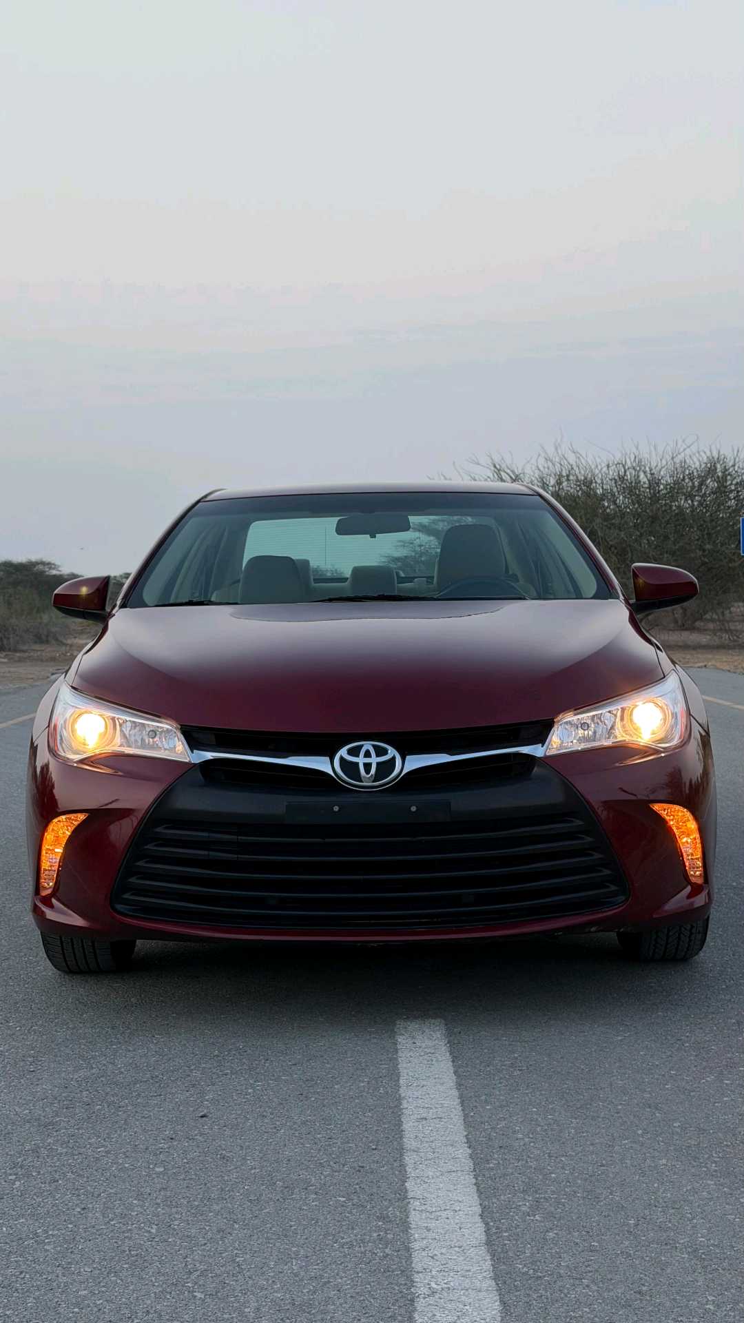 Car Image 2017 TOYOTA CAMRY LE