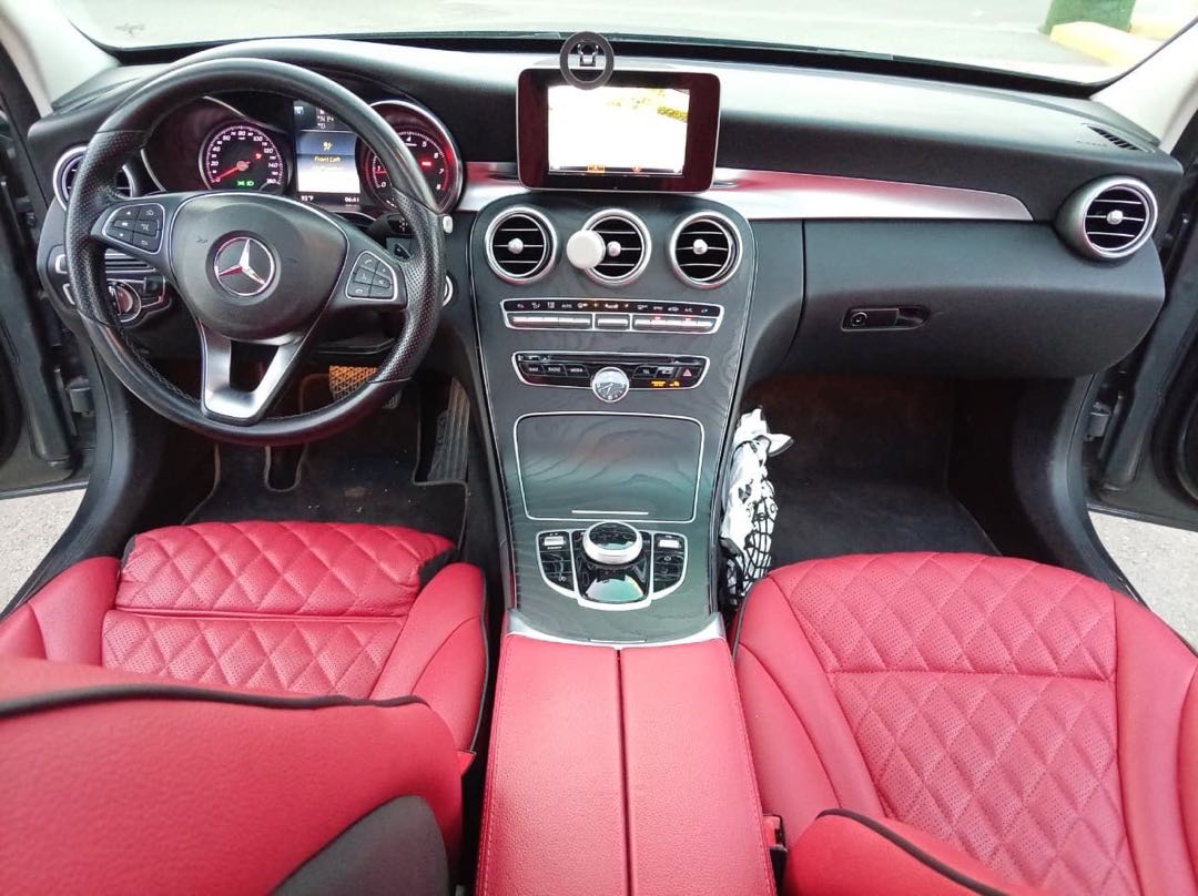 Car Image 2017 MERCEDES C Class 300