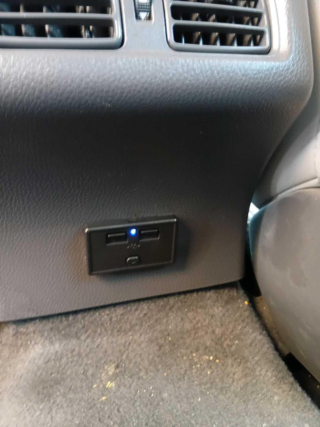 Car Image 2018 TOYOTA CAMRY SE
