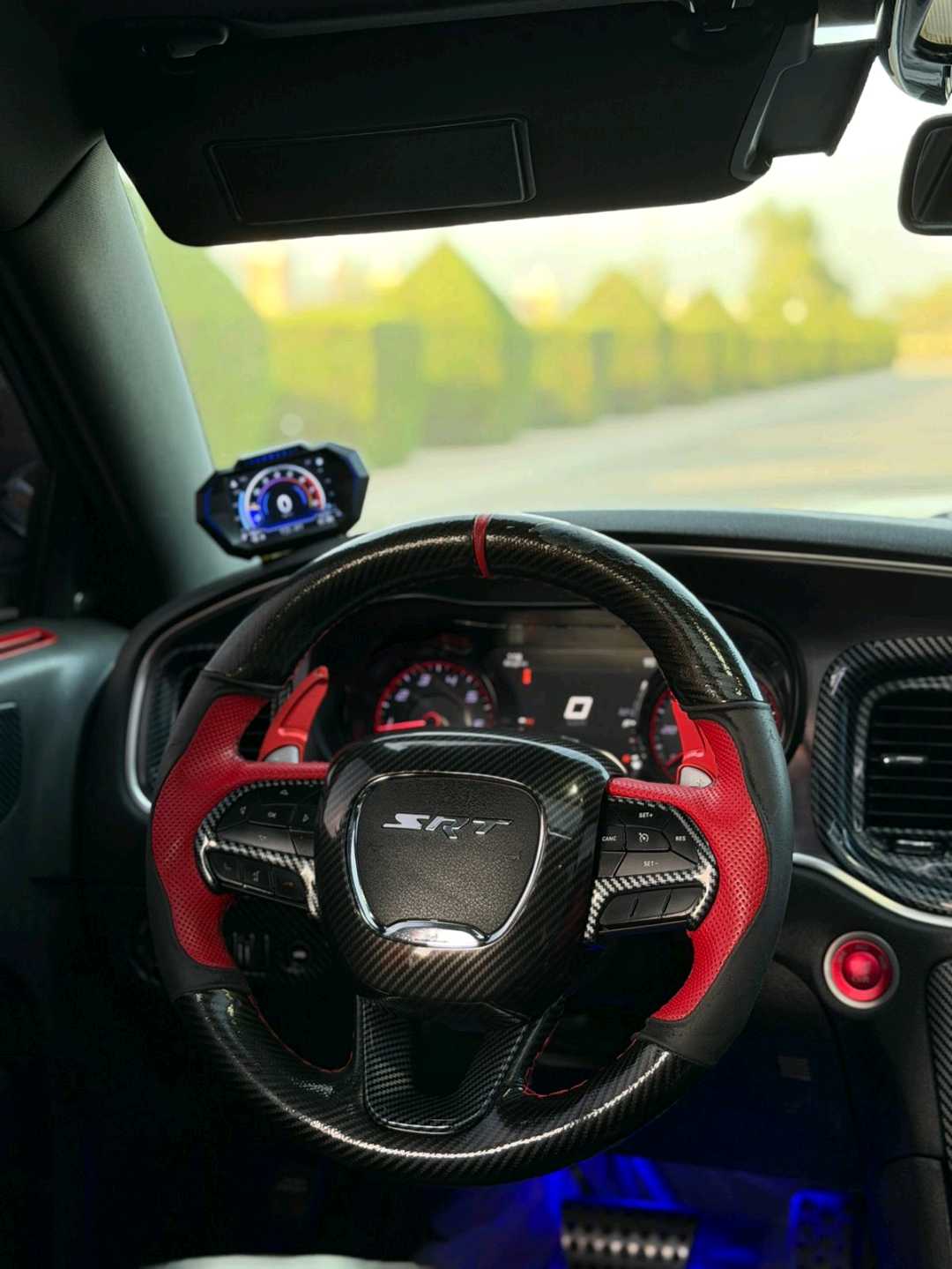 Car Image 2018 DODGE CHARGER SXT
