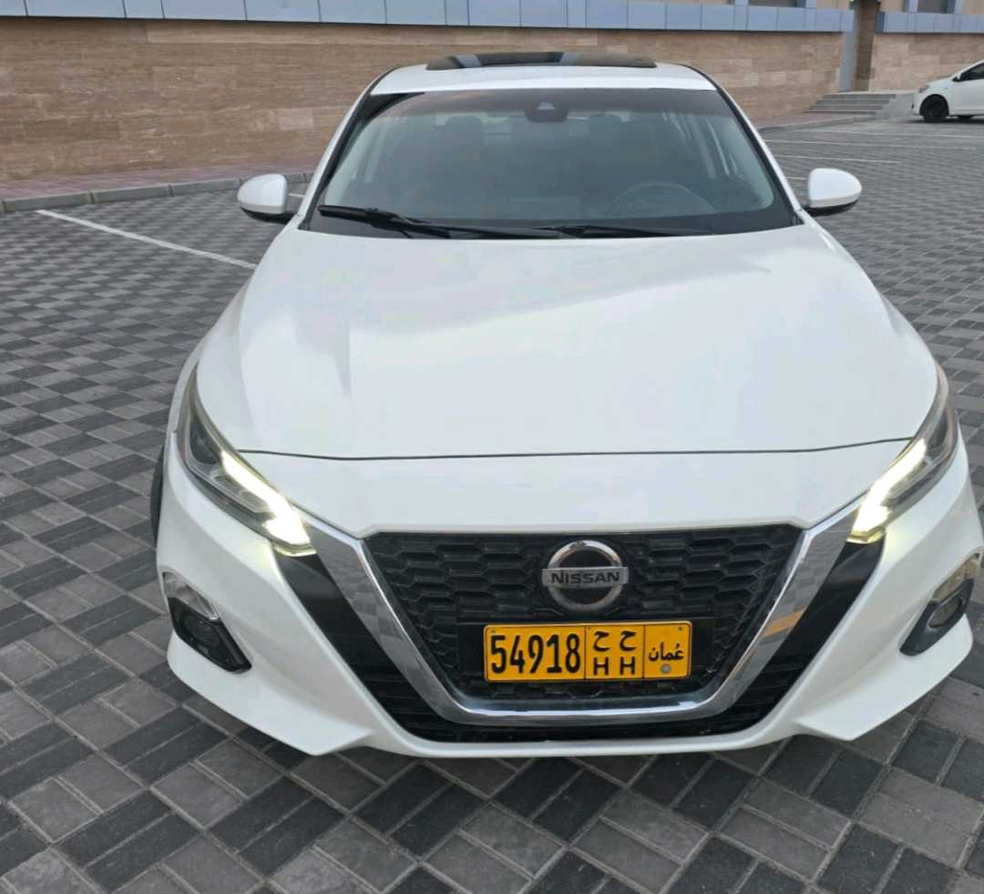 Car Image 2020 NISSAN ALTIMA SL