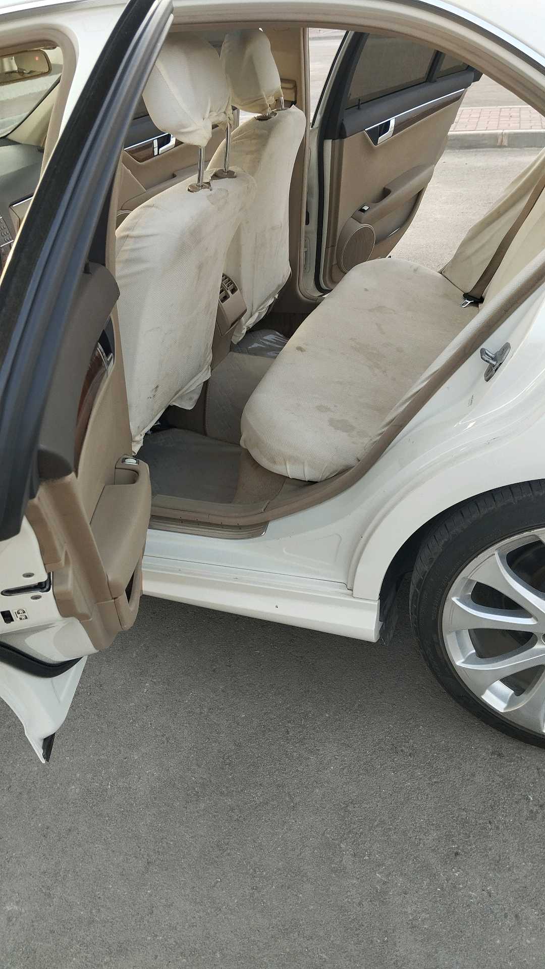 Car Image 2011 MERCEDES C Class 300