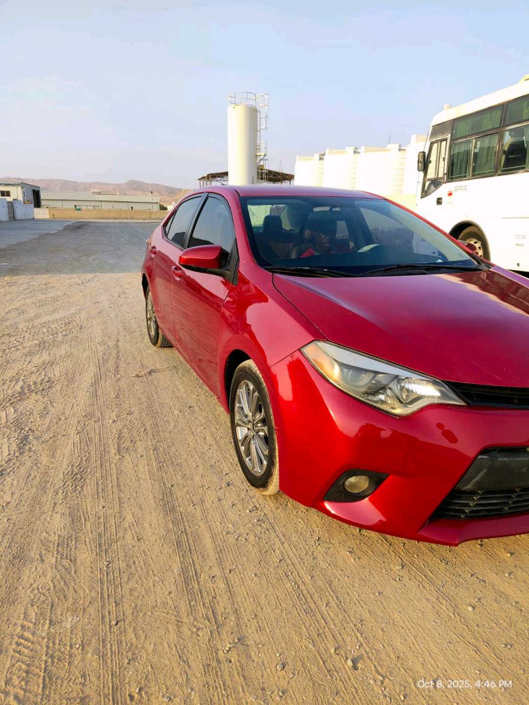 Car Image 2015 TOYOTA COROLLA LE