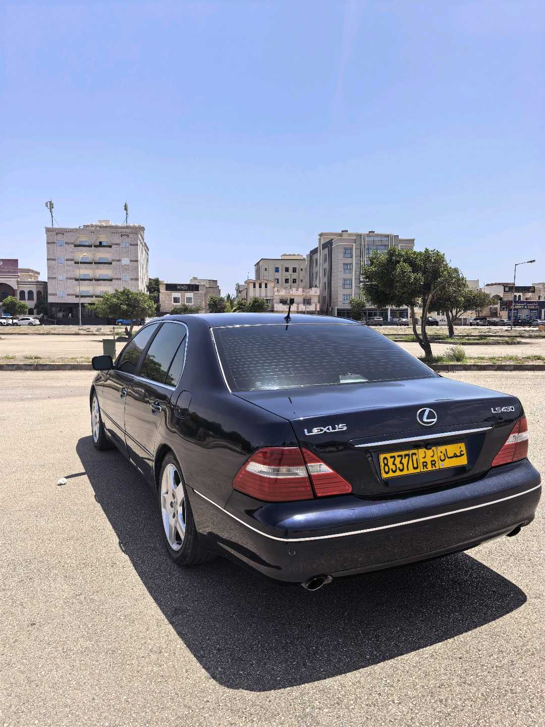Car Image 2004 LEXUS LS 430