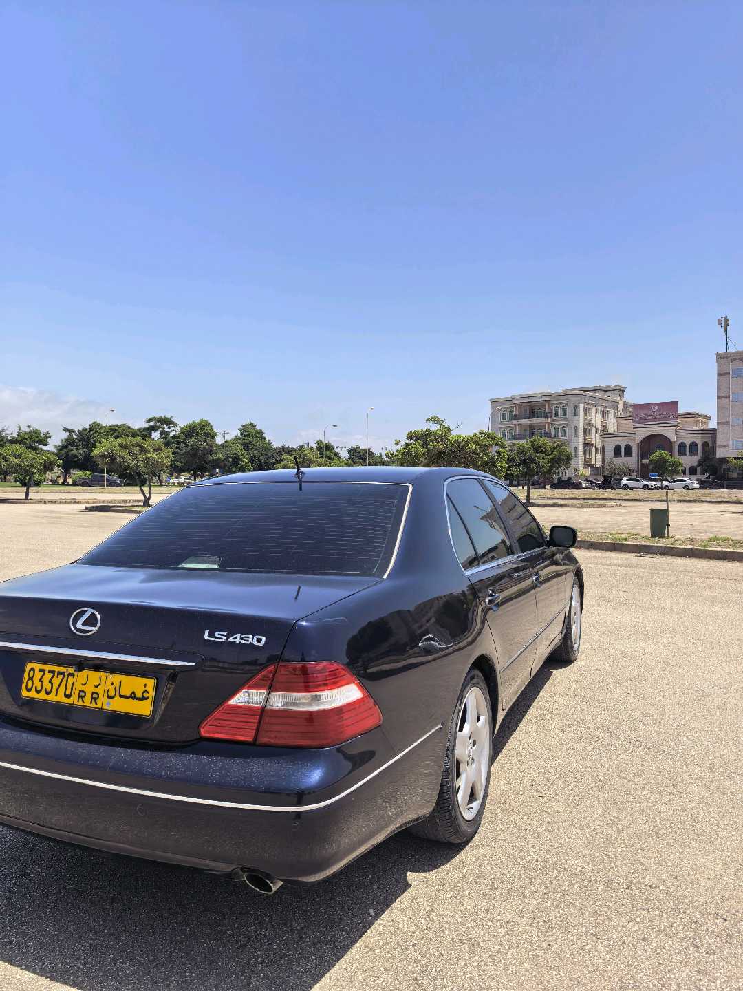 Car Image 2004 LEXUS LS 430