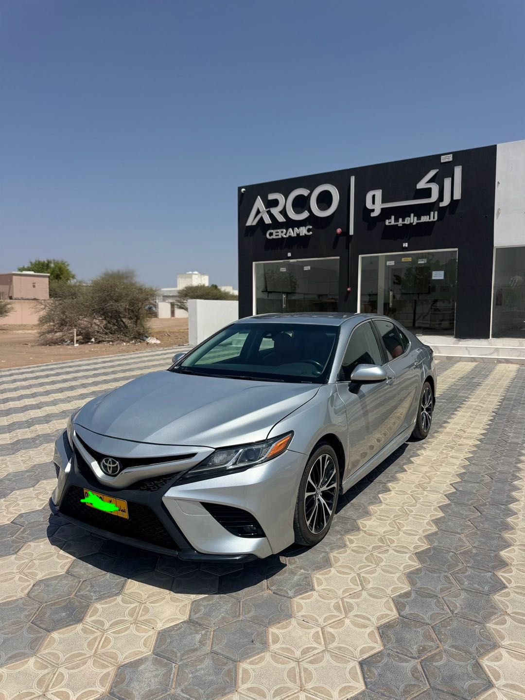Car Image 2018 TOYOTA CAMRY SE