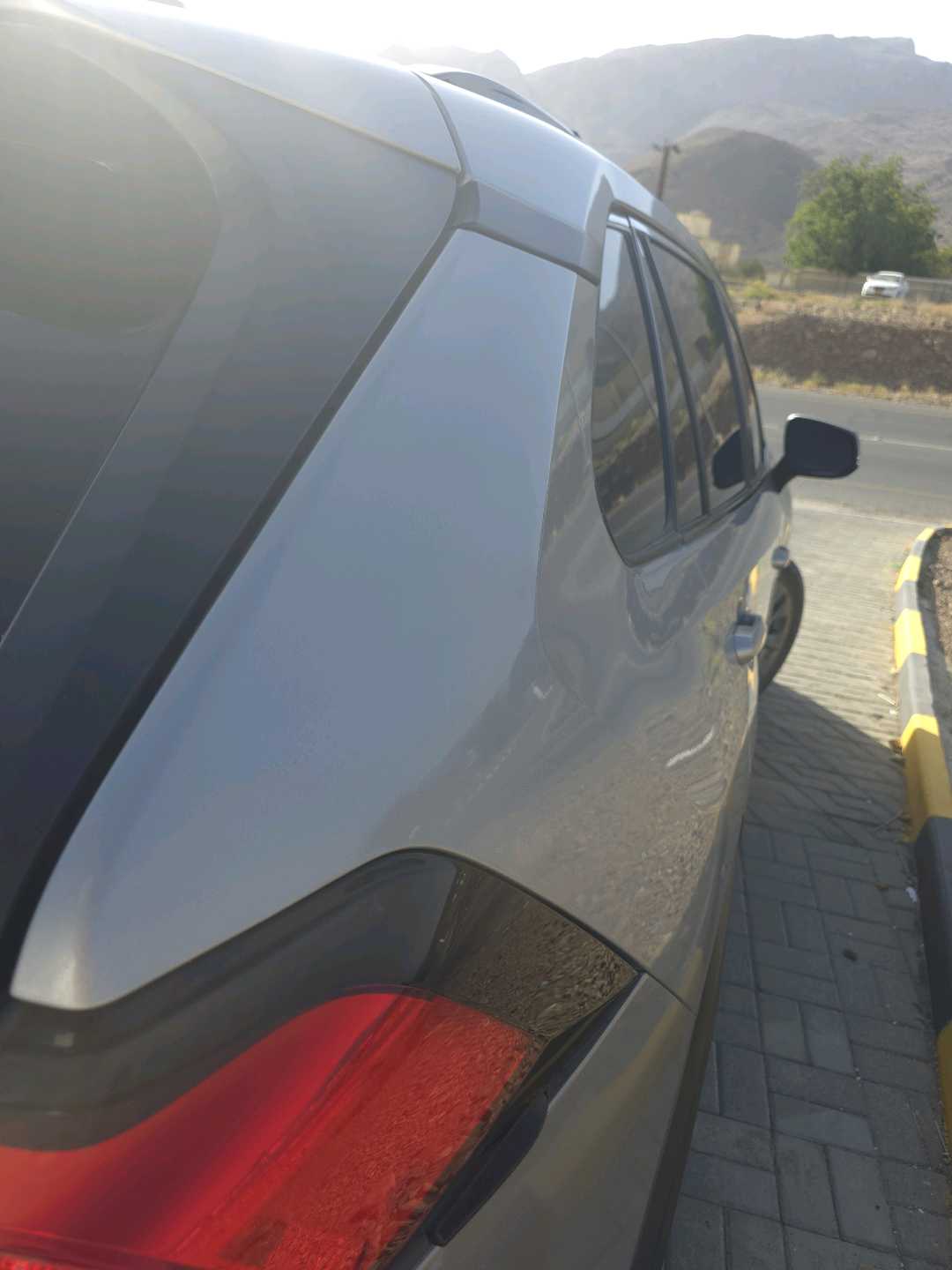 Car Image 2019 TOYOTA RAV4 LE