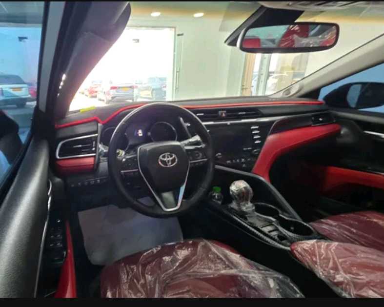 Car Image 2020 TOYOTA CAMRY XSE