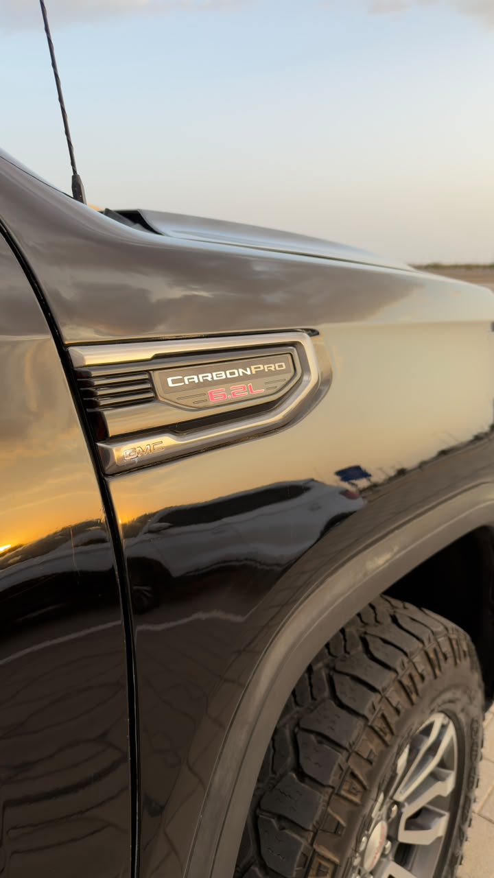 Car Image 2021 GMC SIERRA AT4