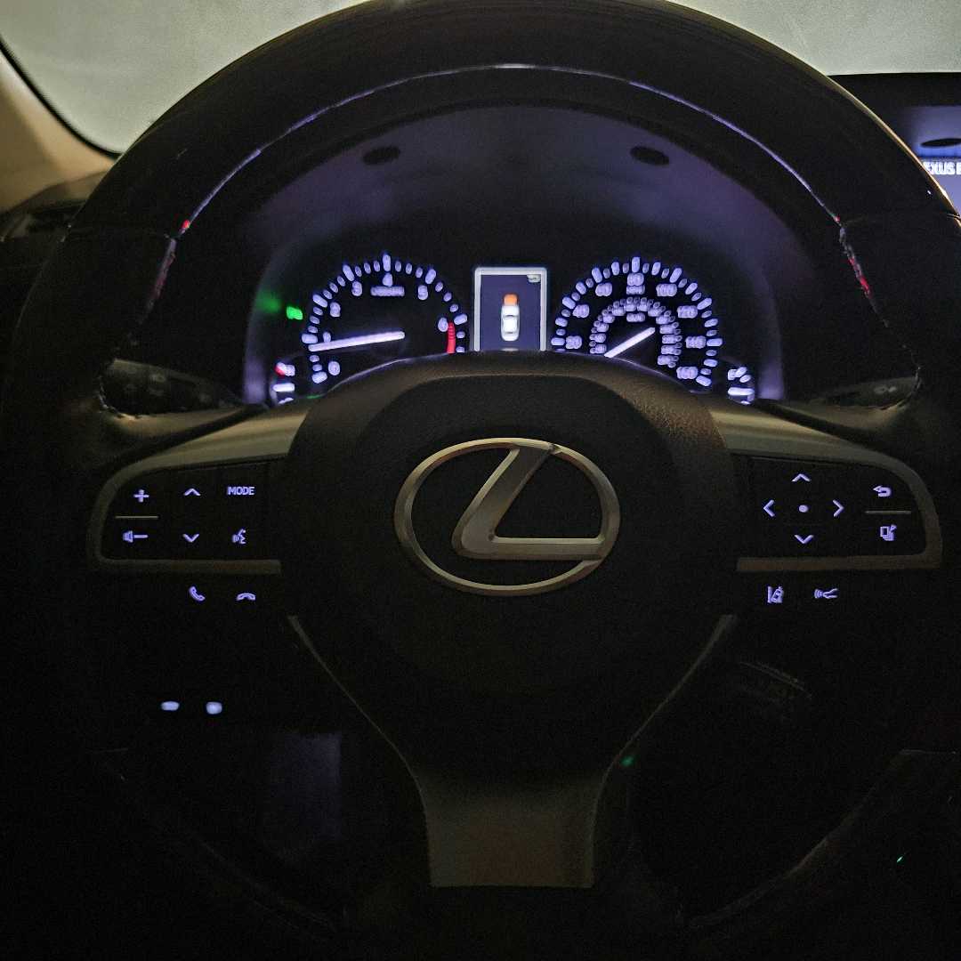 Car Image 2016 LEXUS ES 350