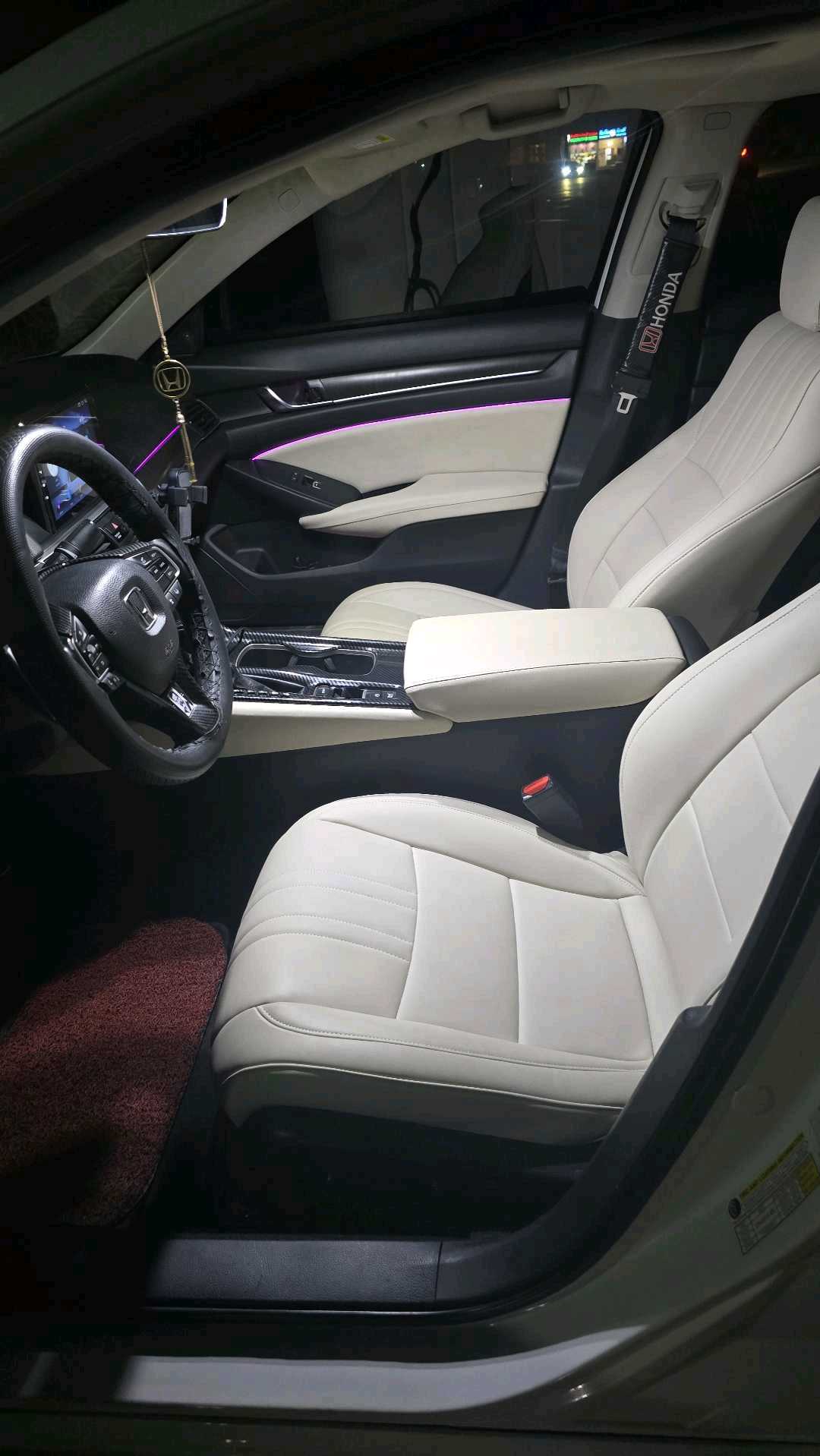 Car Image 2018 HONDA ACCORD LX