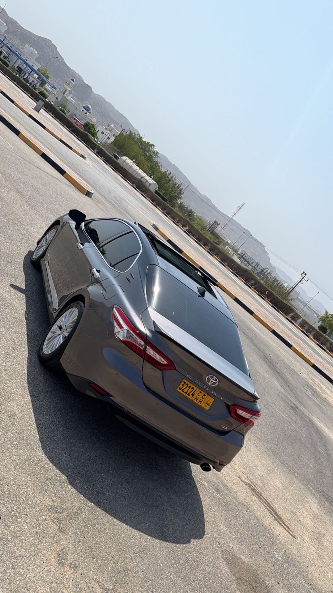 Car Image 2018 TOYOTA CAMRY XLE