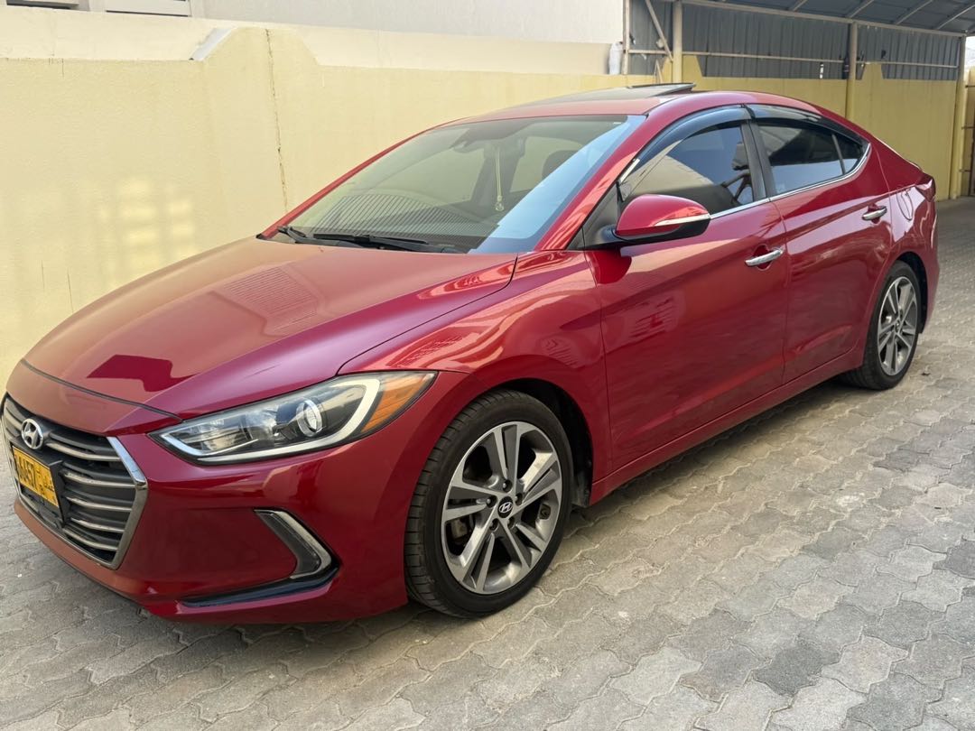 Car Image 2017 HYUNDAI ELANTRA LIMITED